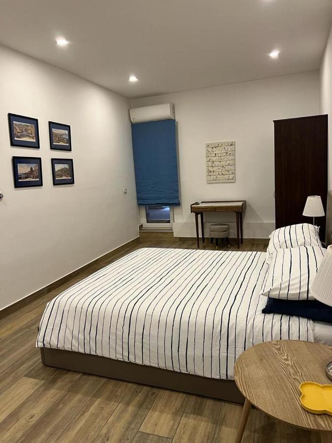 Апартаменты Casa Gaia A Due Passi Dal Duomo Неаполь Экстерьер фото