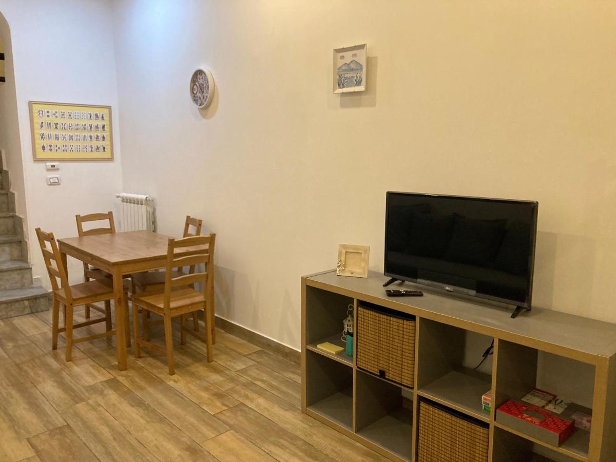 Апартаменты Casa Gaia A Due Passi Dal Duomo Неаполь Экстерьер фото